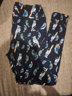 LuLaRoe Navy Blue Leggings with Blue and Yellow Bird Print